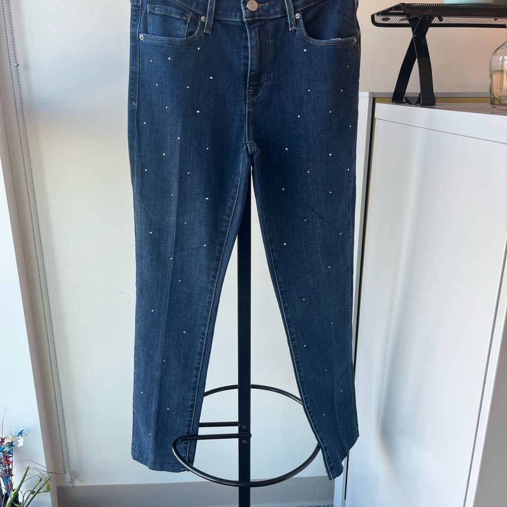 Levi's Dark Blue Ankle Jeans with Stud Accents . Mid Rise